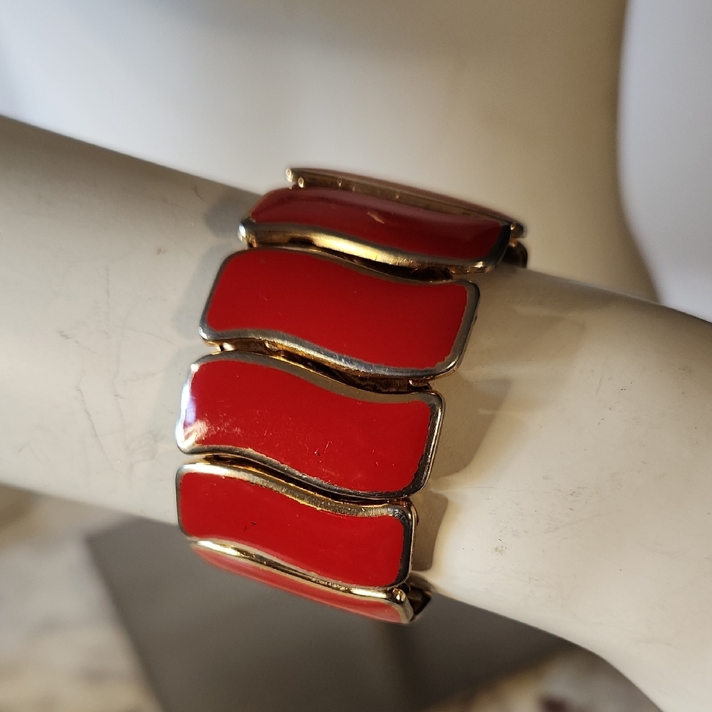 Bold Red | Metal Stretch Bracelet | 1960's | Vintage | RARE